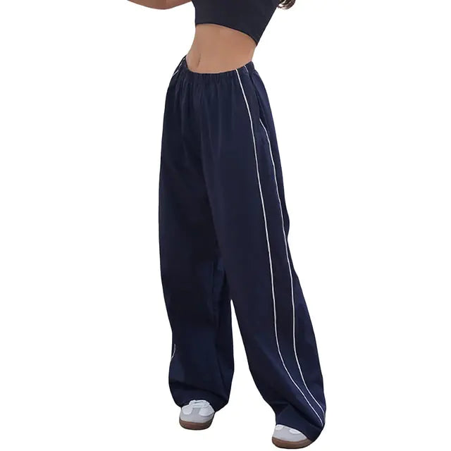 Parachute Fit Low-Waist Cargo Pants